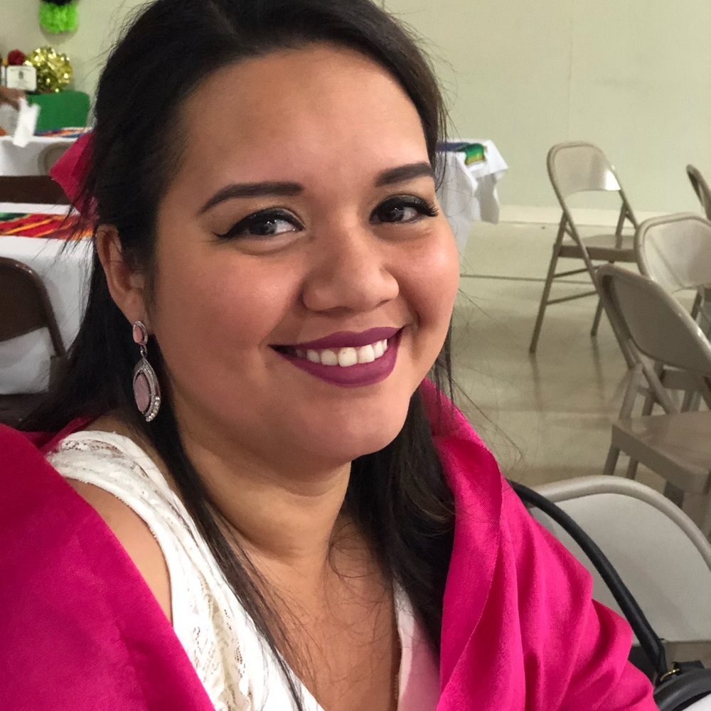 Meet your Posher, Yessica